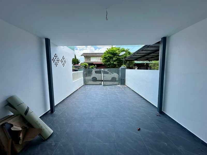 Rumah Teres 2 Tingkat untuk Dijual di Taman Rinting (Masai) - Shu Ying - Exterior - PropertyGuru.com.my