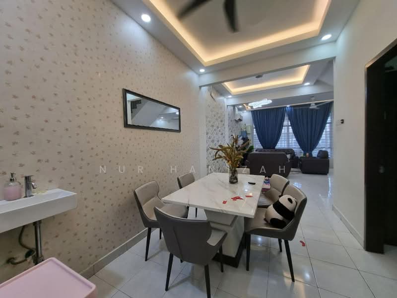Rumah Teres 2 Tingkat untuk Dijual di Saujana Utama (Puncak Alam) - Nur Hanizah - PropertyGuru.com.my