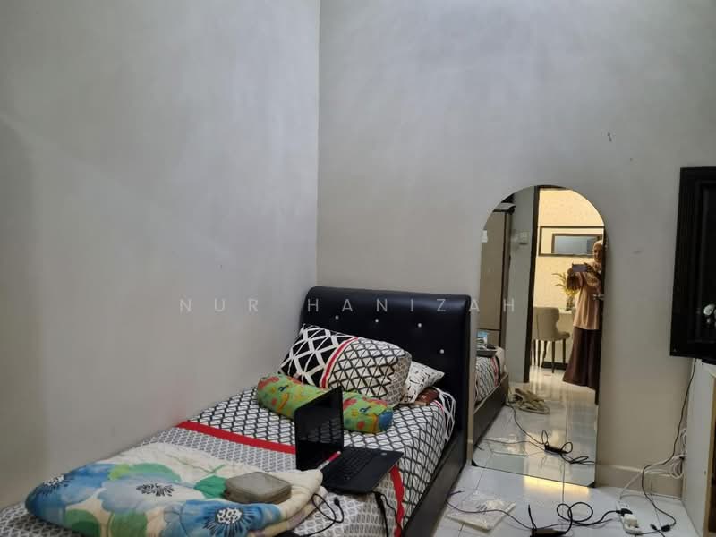 Rumah Teres 2 Tingkat untuk Dijual di Saujana Utama (Puncak Alam) - Nur Hanizah - PropertyGuru.com.my