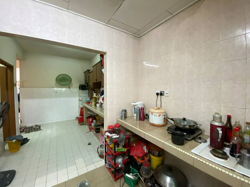 2-storey Terraced House for Sale in Taman Jasmin 2 (Kajang) - Mohd Aizat Saiful Bahri - Kitchen - PropertyGuru.com.my