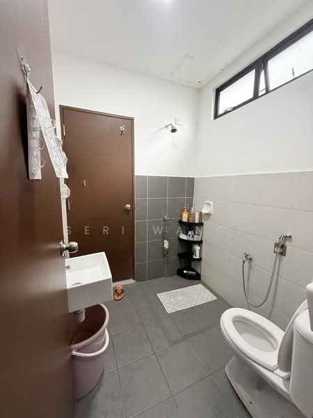 Rumah Teres 2 Tingkat untuk Dijual di Johor Bahru (Johor) - Seri Wangi - Bathroom - PropertyGuru.com.my