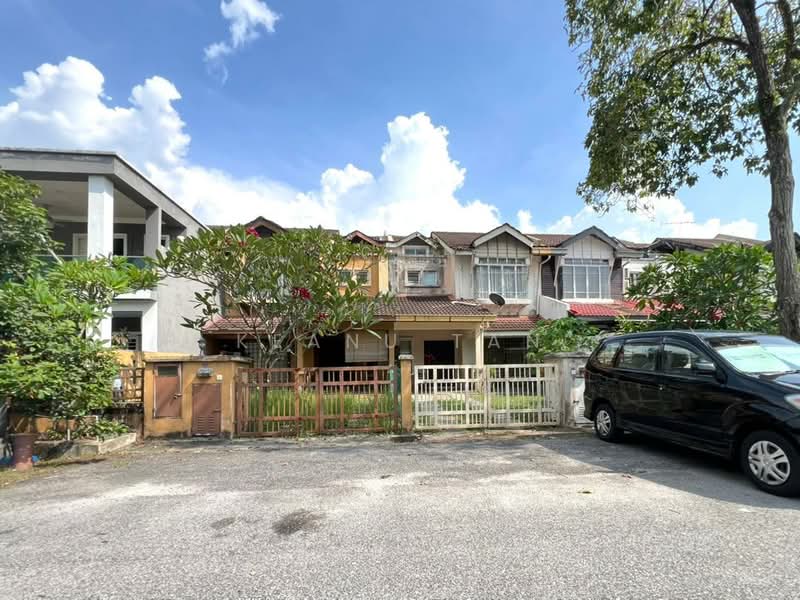 Rumah Teres 2 Tingkat untuk Dijual di Subang Bestari (Shah Alam) - Keanu Tan - Exterior - PropertyGuru.com.my