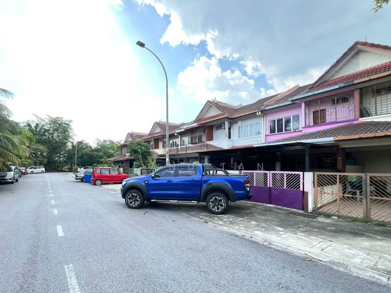 Rumah Teres 2 Tingkat untuk Dijual di Subang Bestari (Shah Alam) - Keanu Tan - Exterior - PropertyGuru.com.my