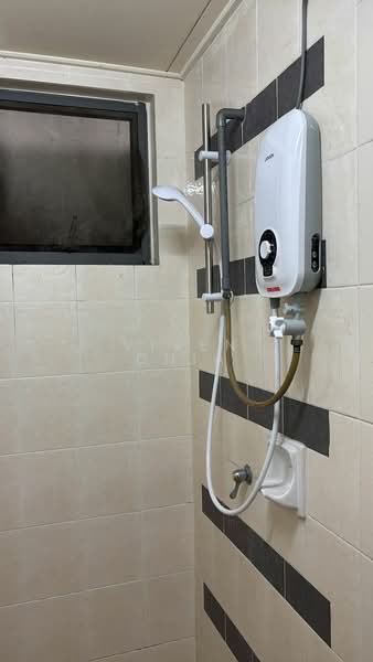 Servis Apartment untuk Disewa di D'Alamanda - Viven Chia - Bathroom - PropertyGuru.com.my