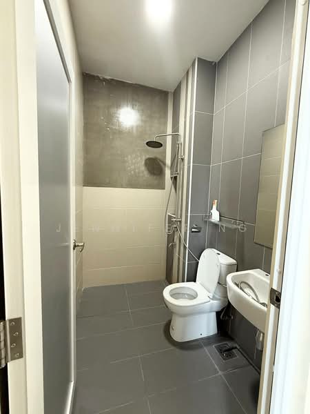 Semi-Detached House for Sale in Johor Bahru (Johor) - Jennifer Ng - Bathroom - PropertyGuru.com.my
