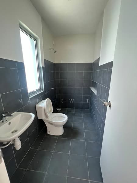 Rumah Teres 2 Tingkat untuk Disewa di Eco Forest (Semenyih) - Matthew Teoh - Bathroom - PropertyGuru.com.my