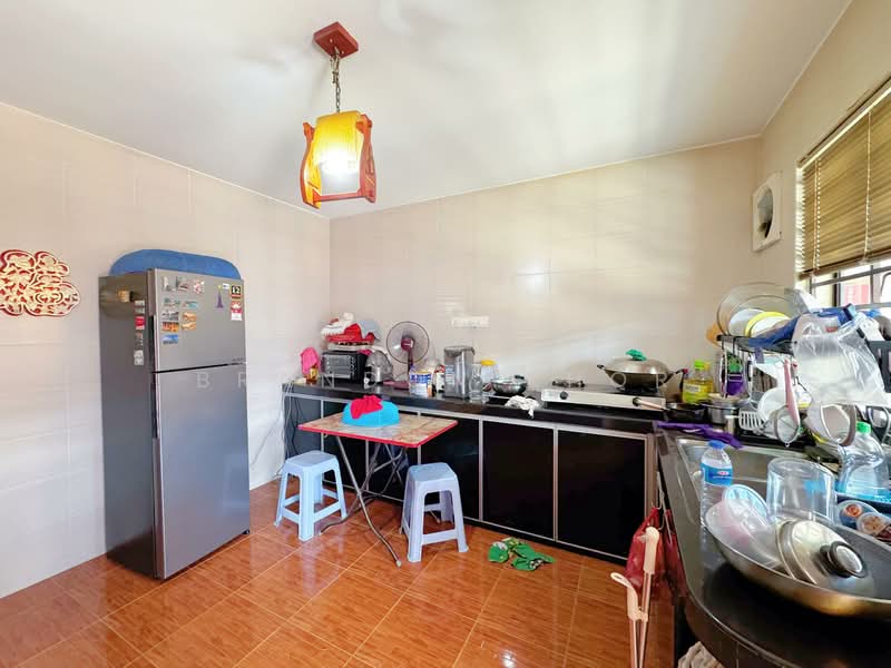 Rumah Teres 2 Tingkat untuk Dijual di Taman Pelangi (Johor Bahru) - Brandon Khor - Kitchen - PropertyGuru.com.my