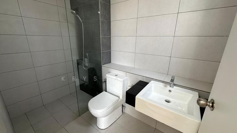 Rumah Teres 2-Tingkat untuk Disewa di Bandar Gamuda Cove (Dengkil) - Krystal Lim - Bathroom - PropertyGuru.com.my
