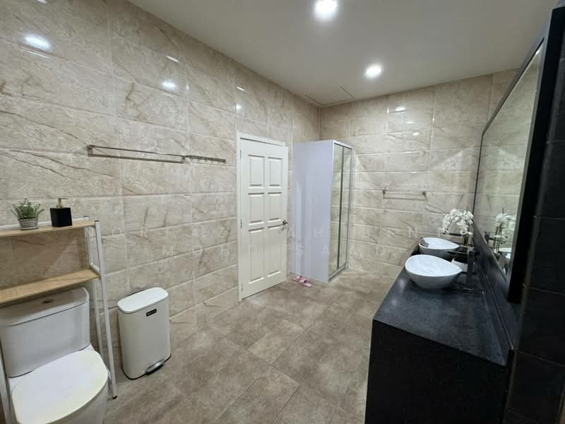 Bungalow for Rent in Ampang (Ampang) - Norfazilah Binti Mohd Saad - Bathroom - PropertyGuru.com.my