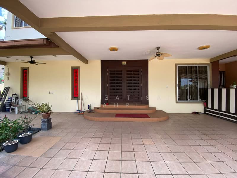 Semi-Detached House for Sale in Bandar Baru Bangi (Selangor) - Mohd Aizat Saiful Bahri - Exterior - PropertyGuru.com.my