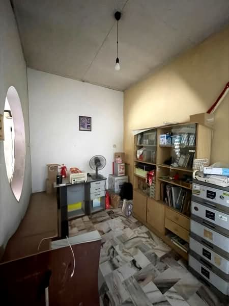 1-storey Terraced House for Sale in Taman Bahagia (Senai) - Calvin Lee - Study - PropertyGuru.com.my