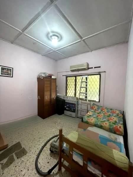 1-storey Terraced House for Sale in Taman Bahagia (Senai) - Calvin Lee - Bedroom - PropertyGuru.com.my