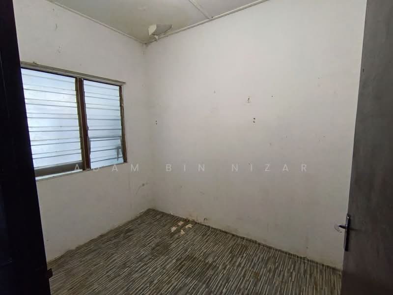 Rumah Teres 1 Tingkat untuk Dijual di Seksyen 24 (Shah Alam) - Adam Bin Nizar - PropertyGuru.com.my