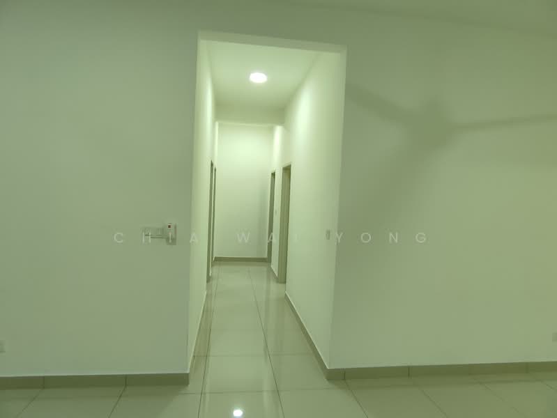 Kondominium untuk Dijual di Skyvilla @ D'Island - Chia Wai Yong - Corridor - PropertyGuru.com.my