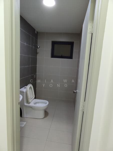 Kondominium untuk Dijual di Skyvilla @ D'Island - Chia Wai Yong - Bathroom - PropertyGuru.com.my