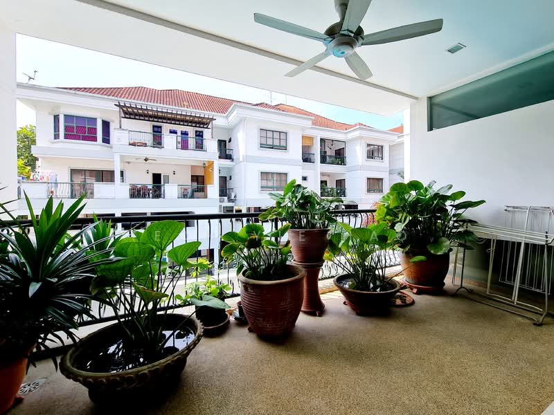 Kondominium untuk Dijual di Intan Kenny Condominium - Teoh Yie Hao - Balcony - PropertyGuru.com.my