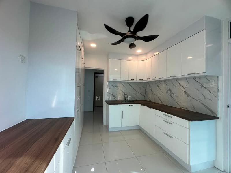 Kondominium untuk Dijual di Central Park condominium - Xinnee . - Kitchen - PropertyGuru.com.my