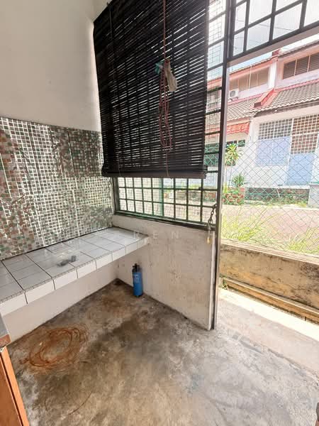 1.5-storey Terraced House for Sale in Taman Molek (Johor Bahru) - Darren Ho - Exterior - PropertyGuru.com.my
