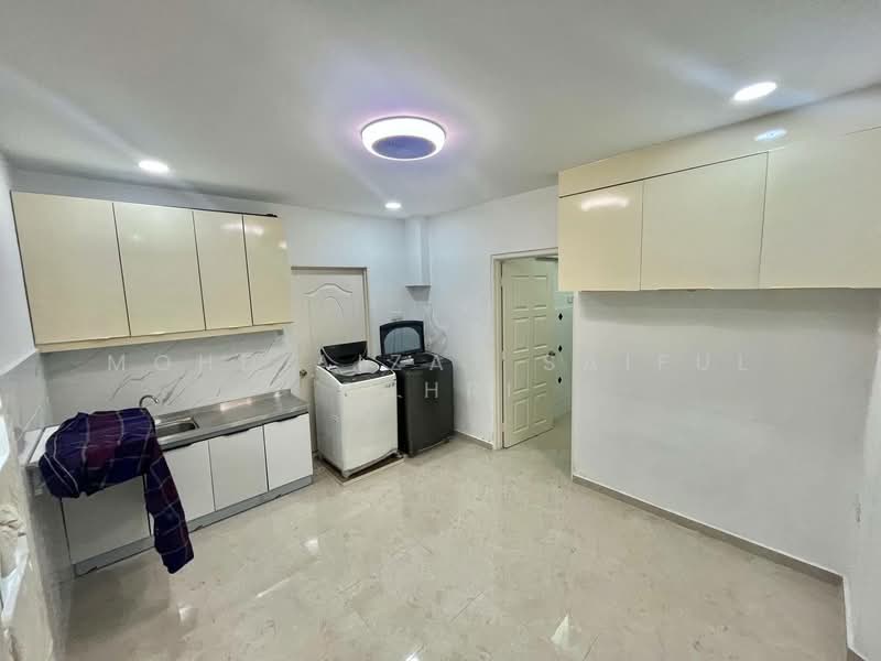 2-storey Terraced House for Sale in Kuala Lumpur (Kuala Lumpur) - Mohd Aizat Saiful Bahri - Kitchen - PropertyGuru.com.my