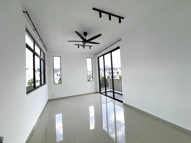 Cluster House for Rent in Taman Ekoflora (Johor Bahru) - Sin Yee Lai - Balcony - PropertyGuru.com.my