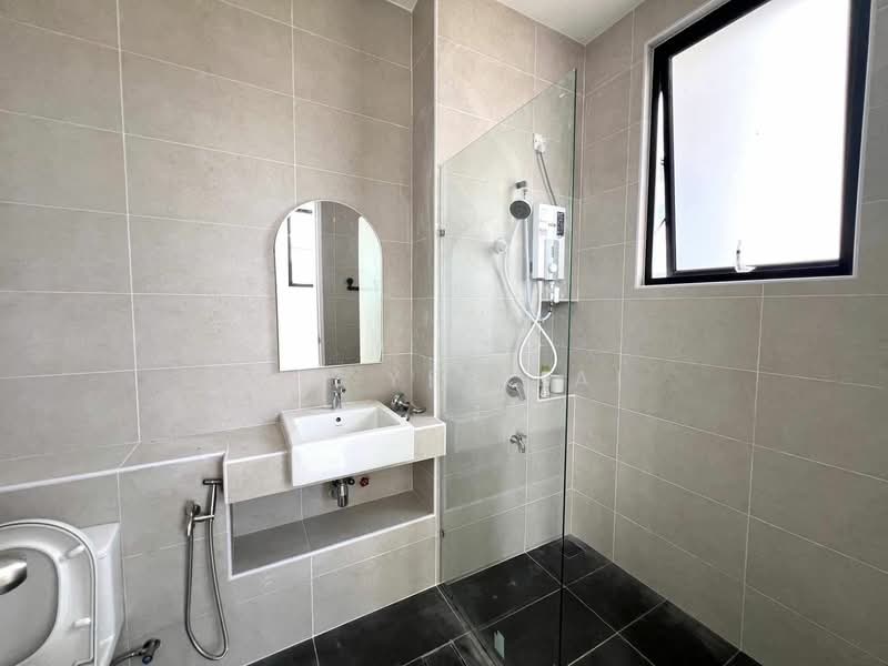 Cluster House for Rent in Taman Ekoflora (Johor Bahru) - Sin Yee Lai - Bathroom - PropertyGuru.com.my