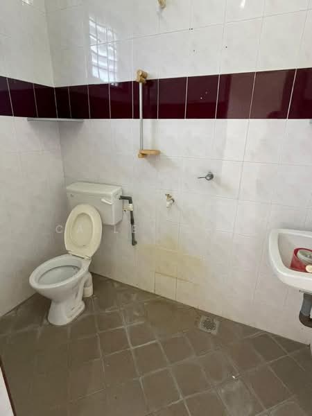 Rumah Teres 2 Tingkat untuk Dijual di Pontian (Johor) - Calley Chin - Bathroom - PropertyGuru.com.my
