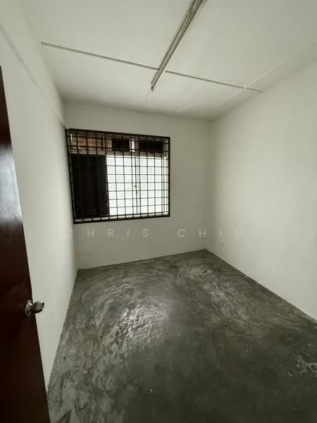 Flat for Sale at Rumah Pangsa Orkid - Chris Chin - Interior - PropertyGuru.com.my