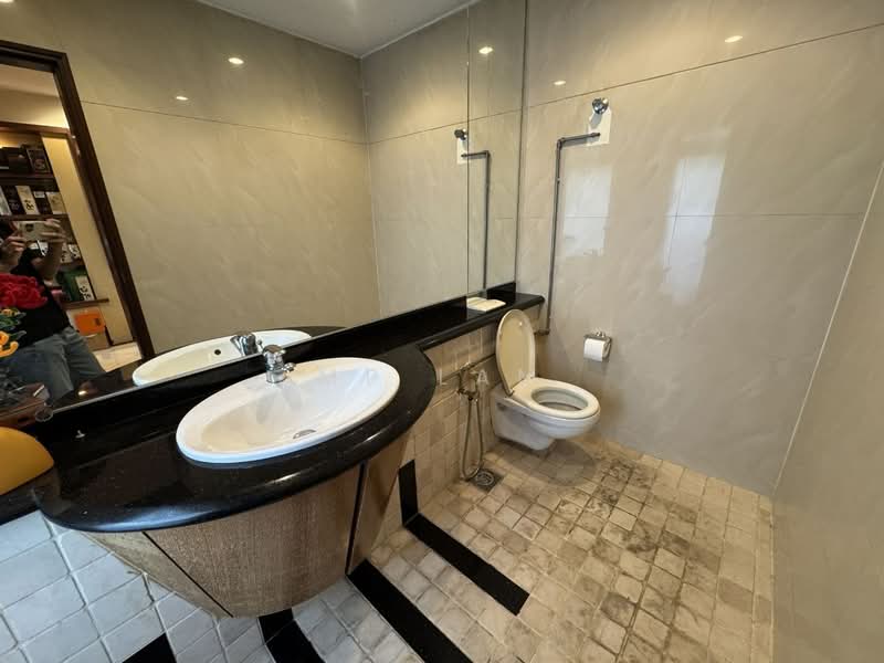 Semi-Detached House for Sale in Happy Garden (Kuchai Lama) - MP Lam - Bathroom - PropertyGuru.com.my