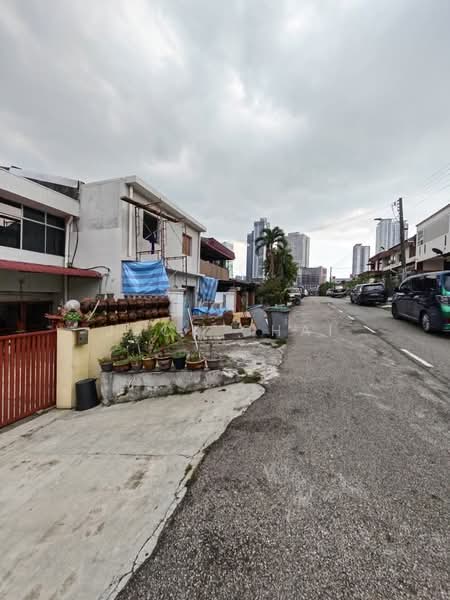 2-storey Terraced House for Sale in Taman Century (Johor Bahru) - Jack Chai - PropertyGuru.com.my