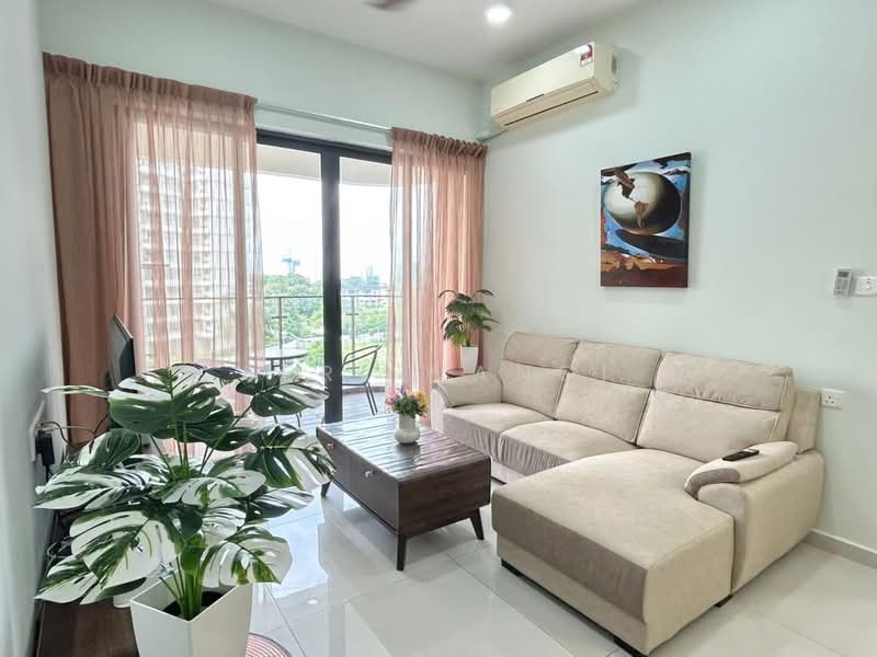 Kondominium untuk Dijual di Kings Bay @ Country Garden Danga Bay - Seri Wangi - Living Room - PropertyGuru.com.my