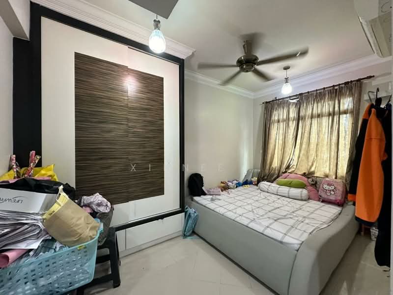 Townhouse for Sale in Bukit Dumbar (Jelutong) - Xinnee . - Bedroom - PropertyGuru.com.my
