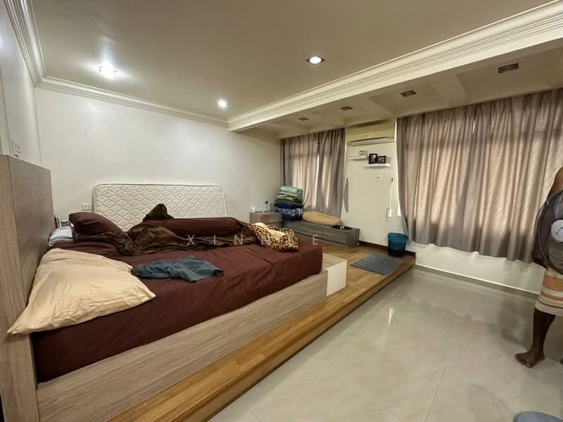 Townhouse for Sale in Bukit Dumbar (Jelutong) - Xinnee . - Bedroom - PropertyGuru.com.my