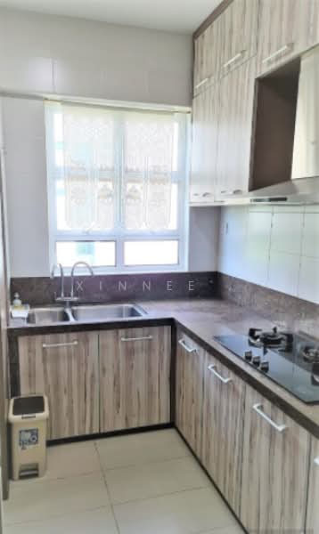 Townhouse for Sale in Bukit Dumbar (Jelutong) - Xinnee . - Kitchen - PropertyGuru.com.my