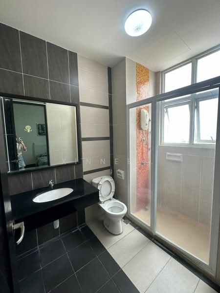 Condominium for Sale at Fettes Residence - Xinnee . - Bathroom - PropertyGuru.com.my