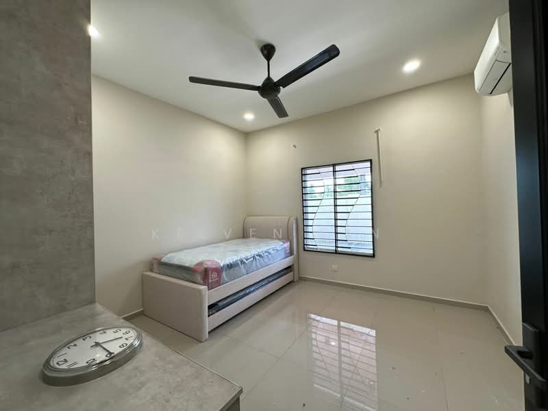Rumah Teres 1 Tingkat untuk Dijual di Sungai Buloh (Selangor) - Kelven Tan - Bedroom - PropertyGuru.com.my