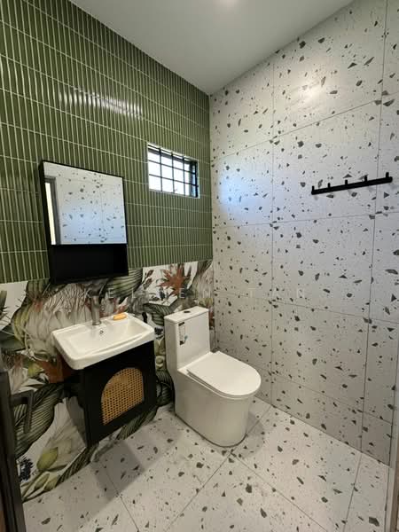 Rumah Teres 1 Tingkat untuk Dijual di Sungai Buloh (Selangor) - Kelven Tan - Bathroom - PropertyGuru.com.my