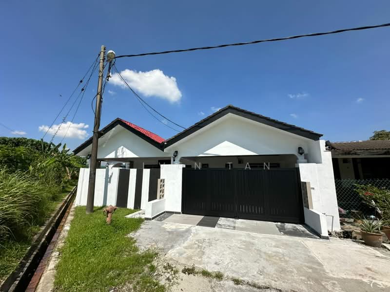 Rumah Teres 1 Tingkat untuk Dijual di Sungai Buloh (Selangor) - Kelven Tan - Exterior - PropertyGuru.com.my
