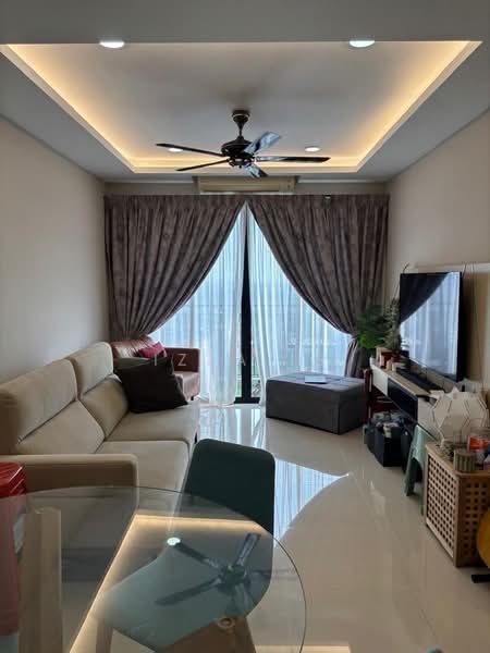Kondominium untuk Dijual di Ken Rimba Condominium 1 - Izza Is - Living Room - PropertyGuru.com.my
