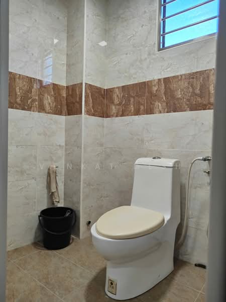 2-storey Terraced House for Sale in Taman Indahpura (Kulai) - Venkat Desh - Bathroom - PropertyGuru.com.my