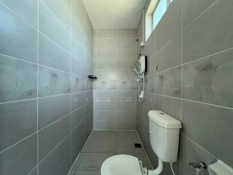 Rumah Berkembar untuk Dijual di Taman Cemara (Alor Setar) - Ryan Ooi - Bathroom - PropertyGuru.com.my