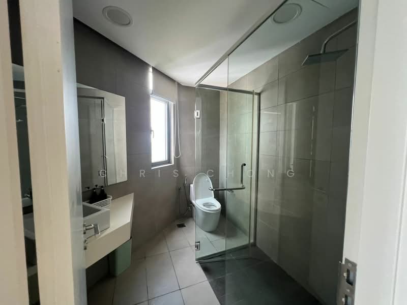 Condominium for Rent at Vivo Residential Suites - Chris Chong - Bathroom - PropertyGuru.com.my