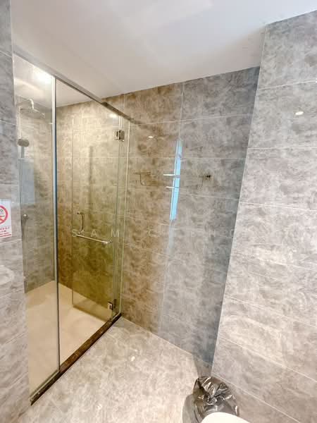 Condominium for Sale at R&F Princess Cove Phase 2-Seine Region - Sam Cheng - Bathroom - PropertyGuru.com.my
