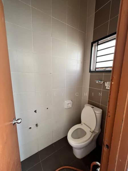 Rumah Teres 2 Tingkat untuk Dijual di Gelang Patah (Johor) - Calley Chin - Bathroom - PropertyGuru.com.my