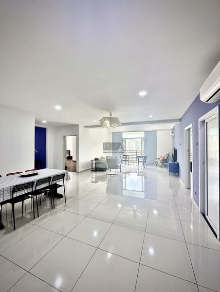 Kondominium untuk Dijual di Jambul Height Condominium - KK Kwok - Living Room - PropertyGuru.com.my