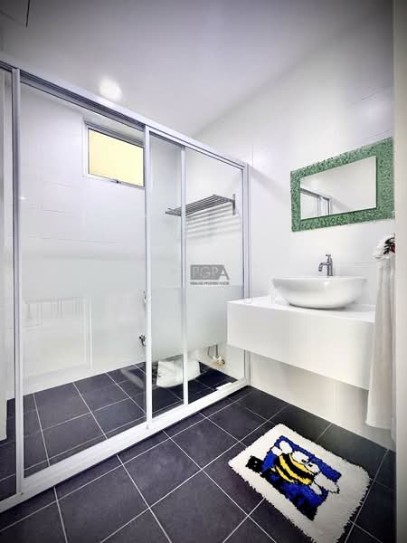 Kondominium untuk Dijual di Jambul Height Condominium - KK Kwok - Bathroom - PropertyGuru.com.my