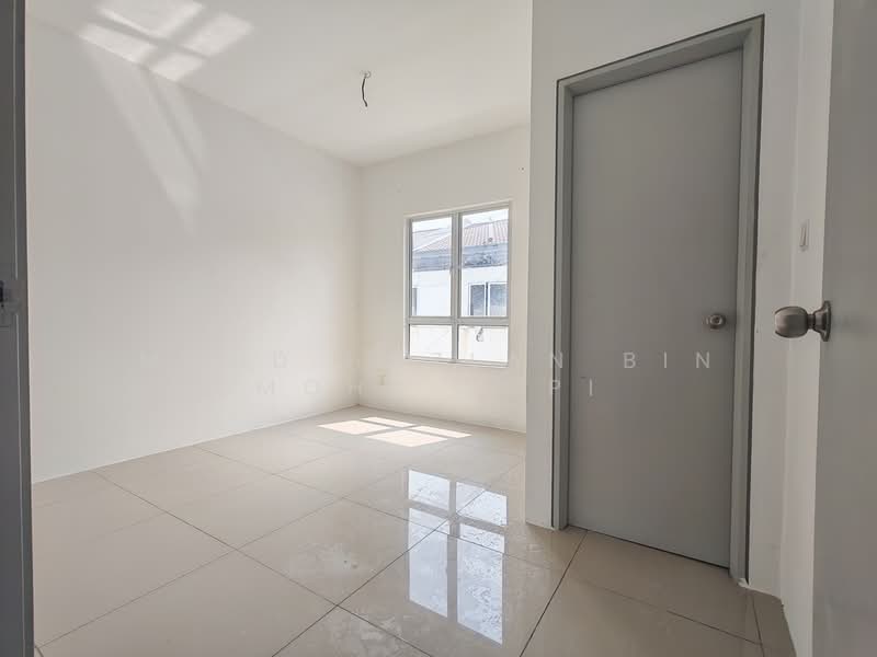 Rumah Teres 2 Tingkat untuk Dijual di Kuala Selangor (Selangor) - Mohd Hazlan bin Mohd Sopi - PropertyGuru.com.my