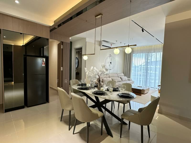 Servis Apartment untuk Dijual di Ten Kinrara - Freddy Ho - Dining Room - PropertyGuru.com.my