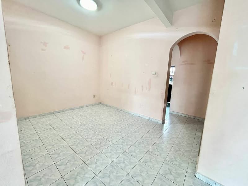 1.5-storey Terraced House for Sale in Kulai (Johor) - Amber Hew - Interior - PropertyGuru.com.my