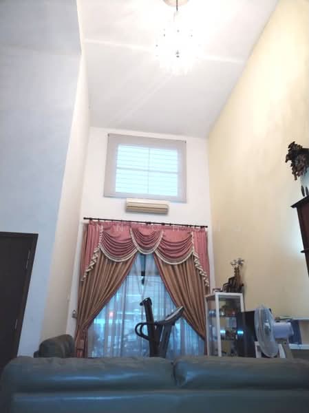 Rumah Teres 3-Tingkat untuk Dijual di Lake Fields (Sungai Besi) - Yenn Chong - Living Room - PropertyGuru.com.my