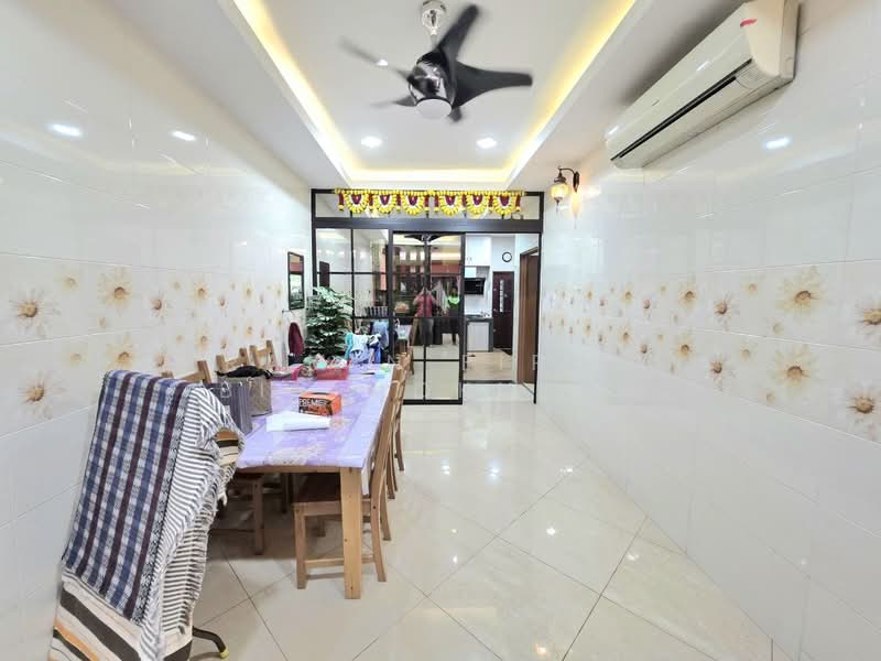 1-storey Terraced House for Sale in Bandar Kinrara (Selangor) - Akramin Firdaus Bin Mokhtar - Dining Room - PropertyGuru.com.my